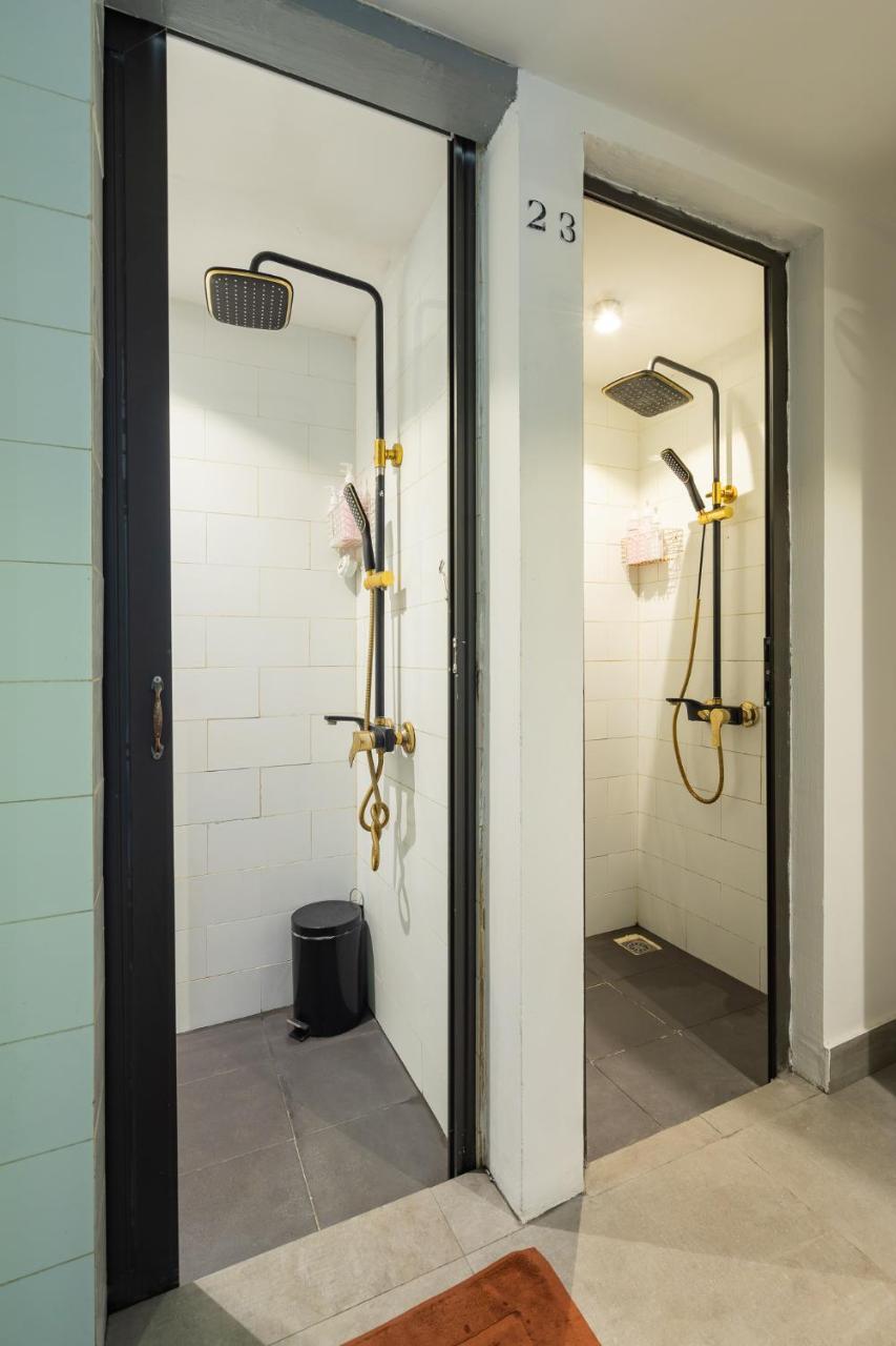 Backy Poshtel Vandrarhem Hanoi Exteriör bild