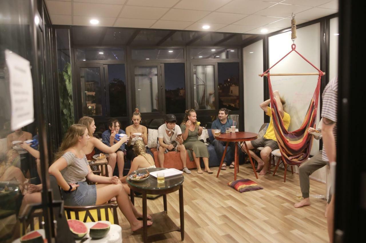Backy Poshtel Vandrarhem Hanoi Exteriör bild