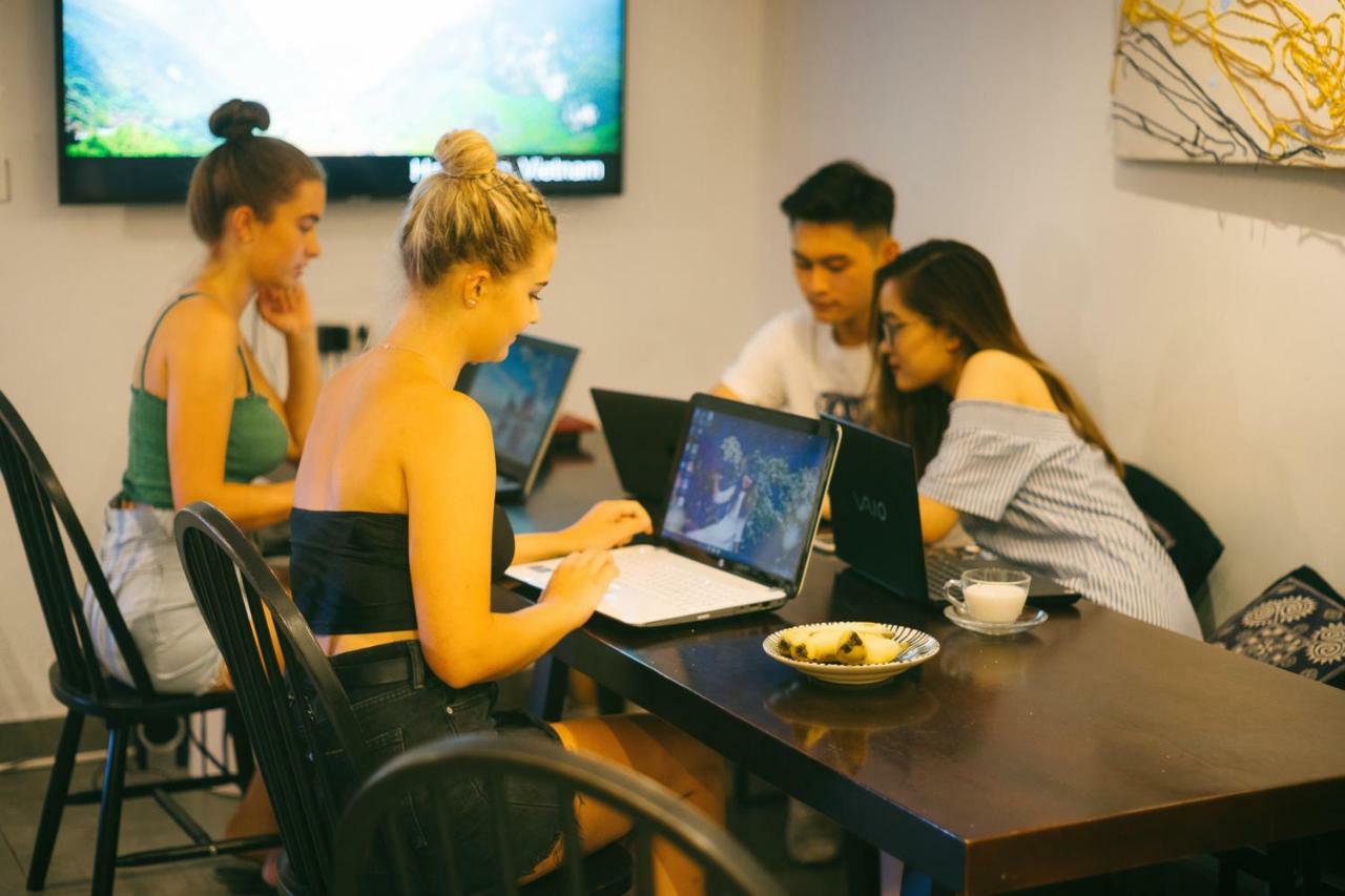 Backy Poshtel Vandrarhem Hanoi Exteriör bild